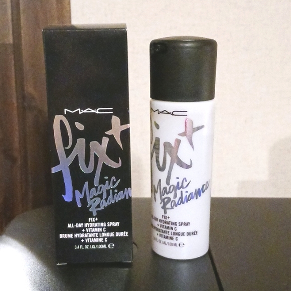 MAC Fix + magic radiance 3.4 fl oz NIB - Picture 3 of 9